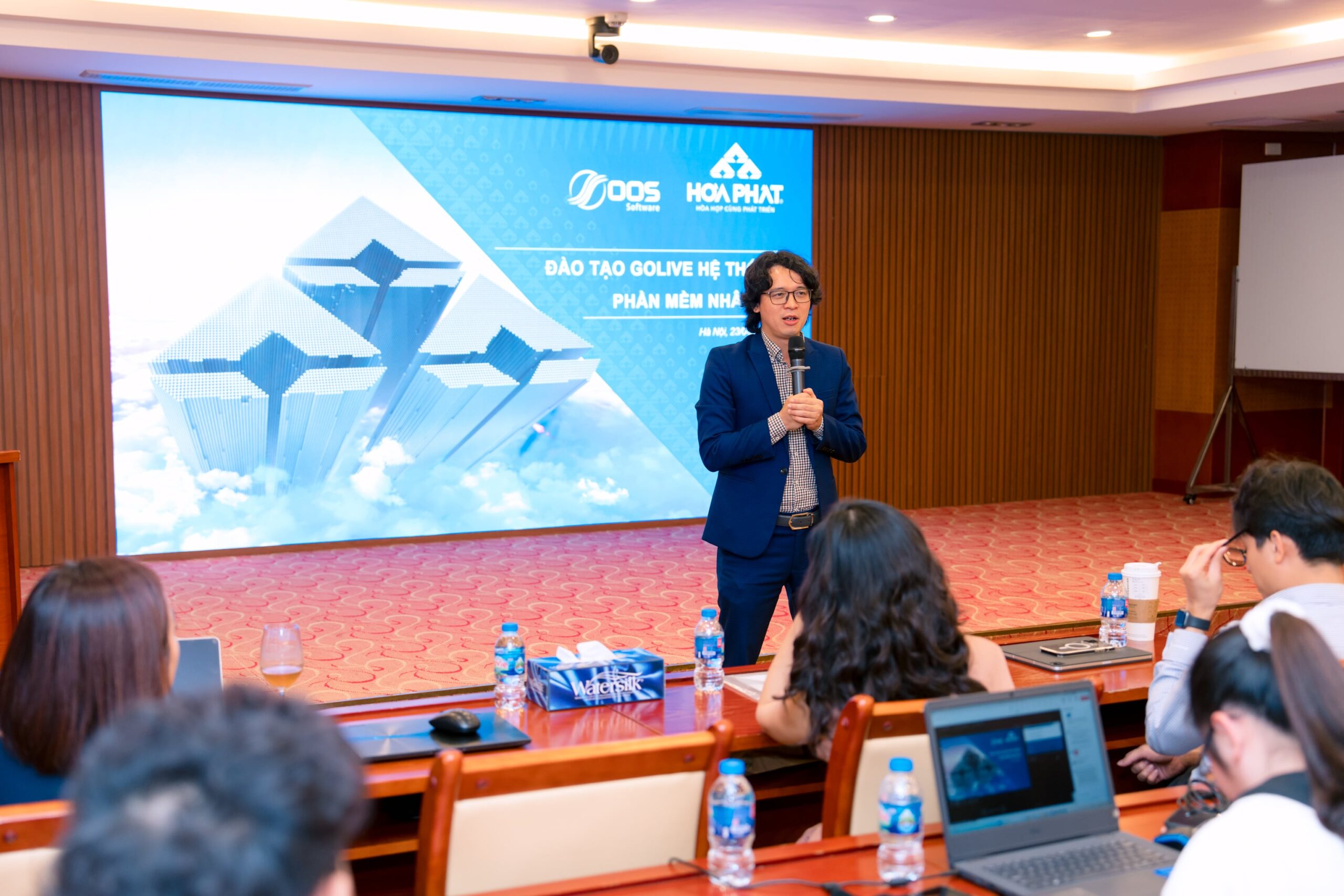 Anh Phạm Ngọc Thức, đại diện OOS Software chia sẻ tại buổi lễ Go-live dự án